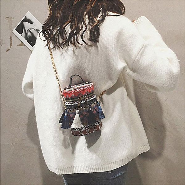 boho weave ethnic tassel barrel shaped bags 2020 handle handbags girl fashion hit color knit bucket mini cylindrical purses
boho weave ethnic tassel barrel shaped bags 2020 handle handbags girl fashion hit color knit bucket mini cylindrical purses