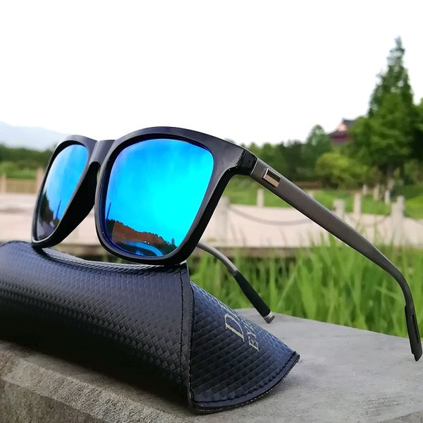 sunglasses dpz fashion men pilot polarized lens brand driving designer outdoor alloy frame male sun glasses uv400, White;black
sunglasses dpz fashion men pilot polarized lens brand driving designer outdoor alloy frame male sun glasses uv400, White;black