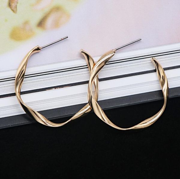 high polished s925 silver post irregular shaped brass hoop earrings simple fashion online shopping ing, Golden;silver
high polished s925 silver post irregular shaped brass hoop earrings simple fashion online shopping ing, Golden;silver