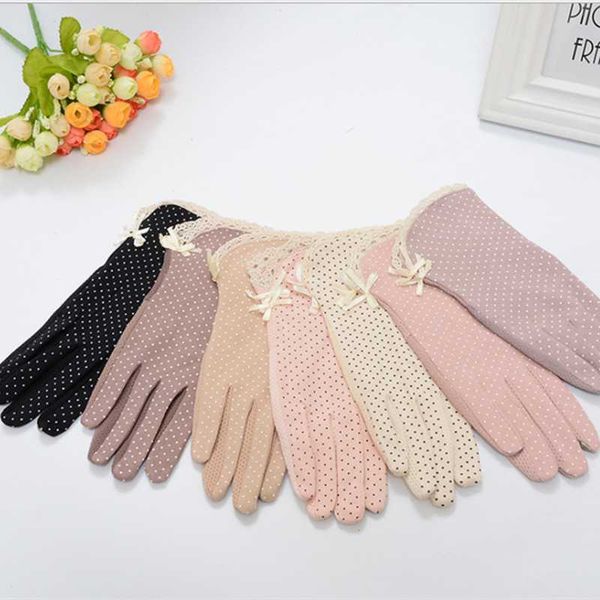 five fingers gloves 1pair women' driving slip-resistant sunscreen cotton golves fashion summer/autumn female sun protection non-slip g, Blue;gray
five fingers gloves 1pair women' driving slip-resistant sunscreen cotton golves fashion summer/autumn female sun protection non-slip g, Blue;gray