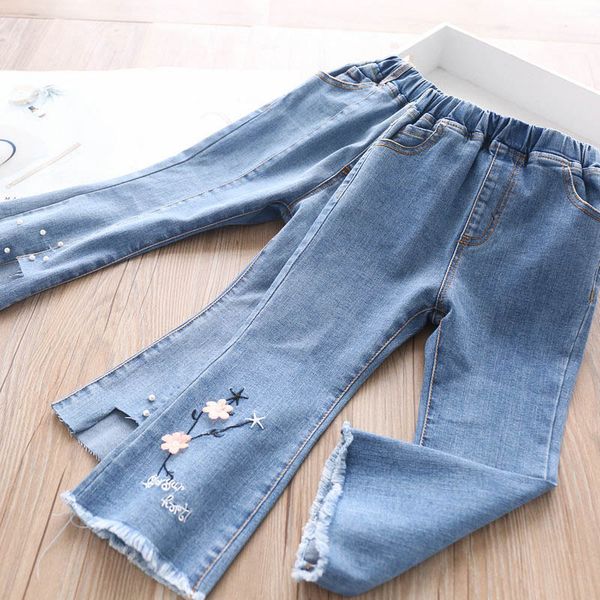 2020 autumn girls beaded plum blossom denim pants children's clothing wholesale, Blue
2020 autumn girls beaded plum blossom denim pants children's clothing wholesale, Blue
