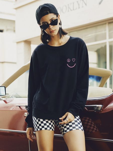 solid classic hoodies sweatshirts long sleeve autumn winter smiling face printing pullover for women, Black
solid classic hoodies sweatshirts long sleeve autumn winter smiling face printing pullover for women, Black