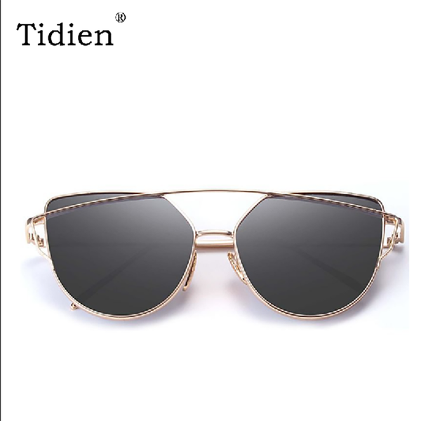 tidien 2020 women sunglasses fashion metal pc sun glasses polarizing glasses new brand design female eyeware l1904, White;black
tidien 2020 women sunglasses fashion metal pc sun glasses polarizing glasses new brand design female eyeware l1904, White;black