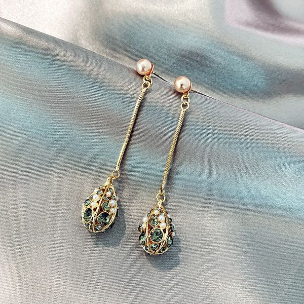 2020 new arrival crystal trendy drop women dangle earrings pearl crystal long droplet bohemian drop earrings jewelry, Silver
2020 new arrival crystal trendy drop women dangle earrings pearl crystal long droplet bohemian drop earrings jewelry, Silver