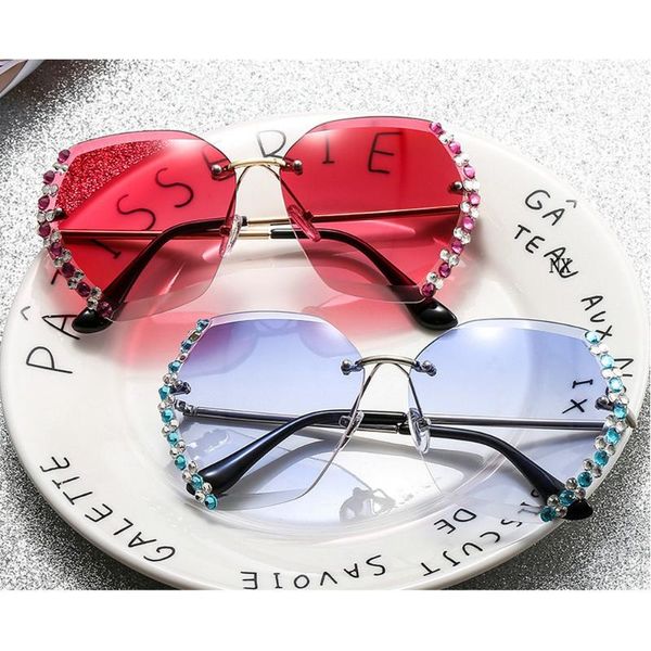 fashion round cat sunglasses women vintage luxury rhinestone sun glasses retro diamond eyeglasses uv400 nx, White;black
fashion round cat sunglasses women vintage luxury rhinestone sun glasses retro diamond eyeglasses uv400 nx, White;black