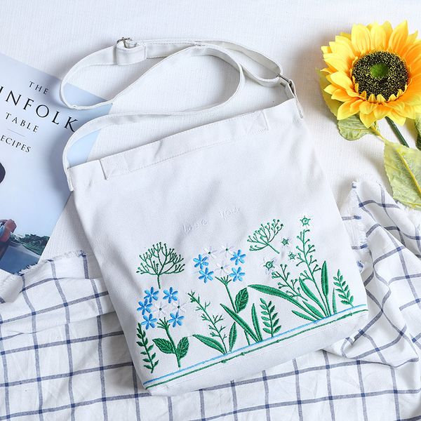 2020 korean women's embroidered canvas shoulder bag large capacity fashion casual bag
2020 korean women's embroidered canvas shoulder bag large capacity fashion casual bag