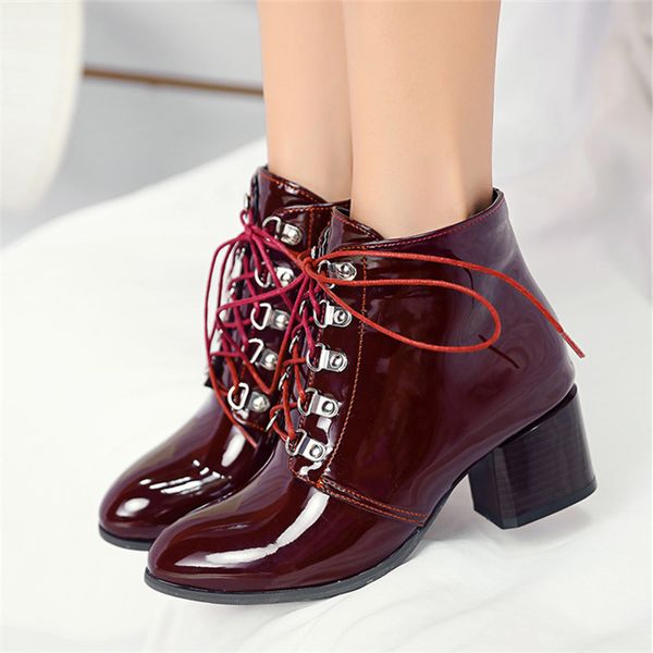 2021 женщины ботильоны толстый каблук крест ремешок молния обувь круглый toe теплые ботинки женщин партии способа обувь размер 34-43, Black 
2021 женщины ботильоны толстый каблук крест ремешок молния обувь круглый toe теплые ботинки женщин партии способа обувь размер 34-43, Black