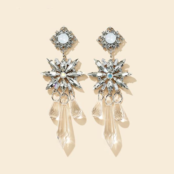 белое стекло gem rhinestone кисточкой снежинка серьги для женщин длинные вспомогательного оборудования ювелирных изделий шарма серьги brinco, Golden;silver
белое стекло gem rhinestone кисточкой снежинка серьги для женщин длинные вспомогательного оборудования ювелирных изделий шарма серьги brinco, Golden;silver