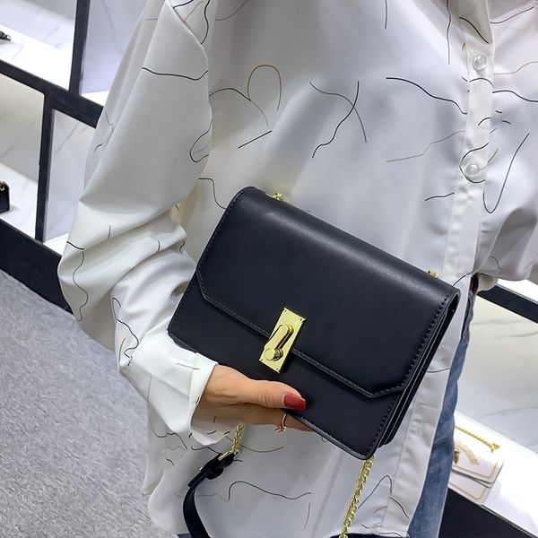 19cm women small chain bag black crossbody flap bags designer messenger bag ladies shoulder daily luxury handbags and pures
19cm women small chain bag black crossbody flap bags designer messenger bag ladies shoulder daily luxury handbags and pures