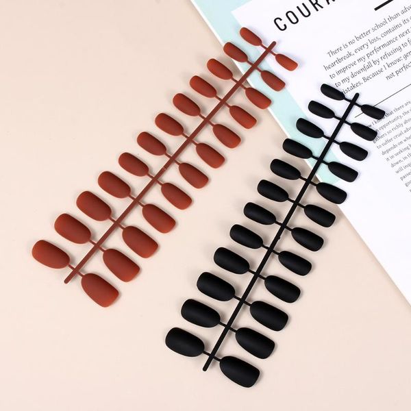 24pcs/set fashion soft pure nail art tips candy color oval frosted fake nails matte false nails short round head daily wear, Red;gold
24pcs/set fashion soft pure nail art tips candy color oval frosted fake nails matte false nails short round head daily wear, Red;gold