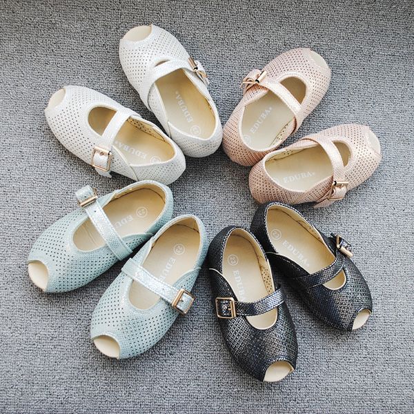 new children girl sandals princess pu leather shoe lady hollow casual style sandals shoes breathable hole shoes summer for girls, Black;red
new children girl sandals princess pu leather shoe lady hollow casual style sandals shoes breathable hole shoes summer for girls, Black;red