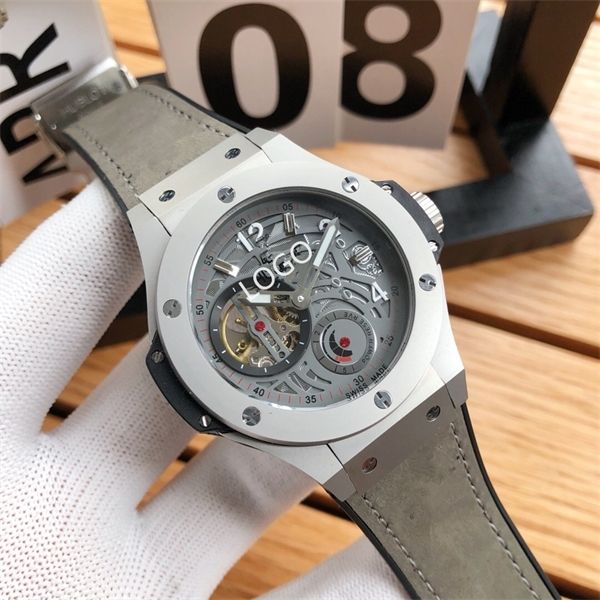 men's luxury sports automatic mechanical sapphire glass retro watch original box 0925, Slivery;brown
men's luxury sports automatic mechanical sapphire glass retro watch original box 0925, Slivery;brown