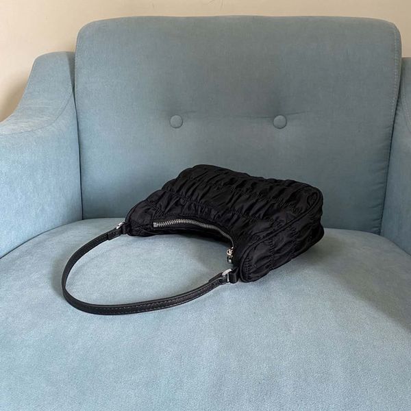 высокое качество плеча женщин сумки дамы totes нейлон плиссе hobos сумка crossbody сумки для женщин бесплатная доставка
высокое качество плеча женщин сумки дамы totes нейлон плиссе hobos сумка crossbody сумки для женщин бесплатная доставка