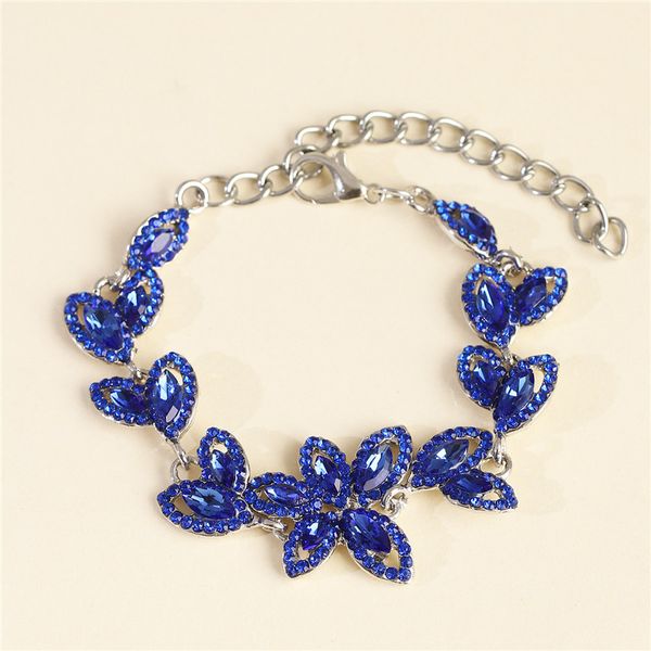 aoteman women luxury chic rhinestone bracelet for female crystal flower charm bracelet women bridal wedding fashion jewelry gift, Golden;silver
aoteman women luxury chic rhinestone bracelet for female crystal flower charm bracelet women bridal wedding fashion jewelry gift, Golden;silver
