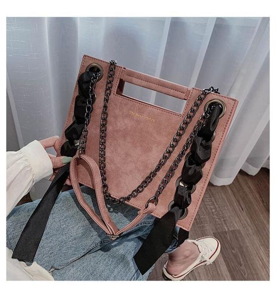 elegant femael tote bag 2020 fashion new pu leather women's designer handbag ribbon chain shoulder messenger bag
elegant femael tote bag 2020 fashion new pu leather women's designer handbag ribbon chain shoulder messenger bag