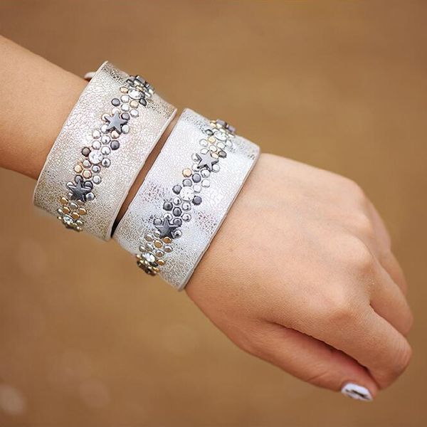 bangle wholesale 6 pcs lot wide leather bracelet spike rhinestone star dot pave casual jewelry, Black
bangle wholesale 6 pcs lot wide leather bracelet spike rhinestone star dot pave casual jewelry, Black