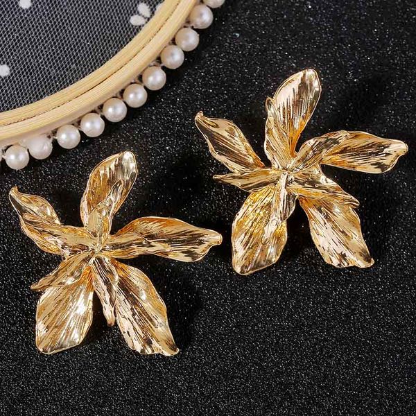 hyperbole geometric flower gold big metal drop earrings for women new vintage irregular alloy large earring retro jewelry gifts, Silver
hyperbole geometric flower gold big metal drop earrings for women new vintage irregular alloy large earring retro jewelry gifts, Silver