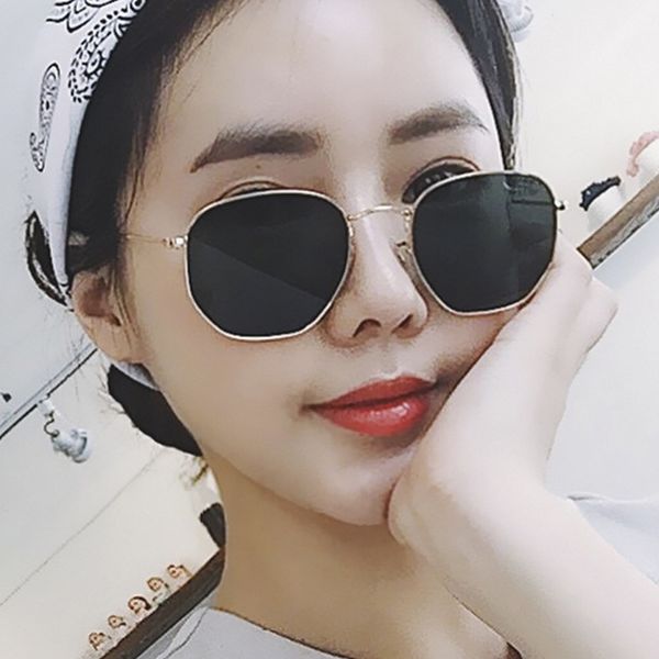 2020 women sunglasses men design eye sun glasses shades small vintage sunglasses women fashion retro hexagon, White;black
2020 women sunglasses men design eye sun glasses shades small vintage sunglasses women fashion retro hexagon, White;black