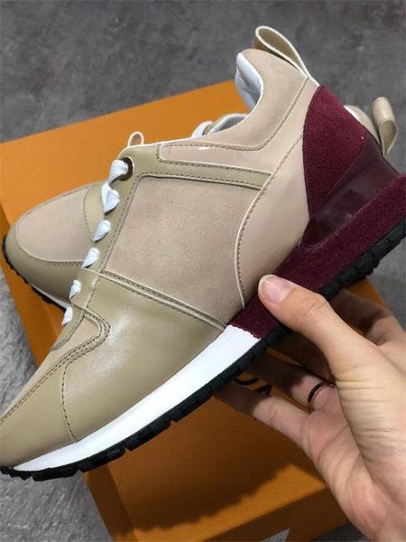 2020 New Casual Shoes Splicing Retro white black pink Sneakers Genuine Leather Flat Shoes Men and Women Lace up Running Shoes With Box
2020 New Casual Shoes Splicing Retro white black pink Sneakers Genuine Leather Flat Shoes Men and Women Lace up Running Shoes With Box