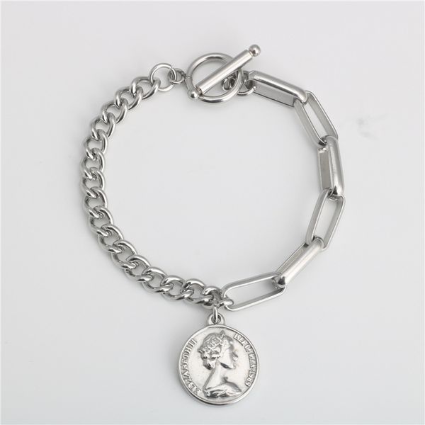 huanzhi 2020 new stainless steel stitching chain round pendant double-sided queen avatar bracelet for women party jewelry gift, Black 
huanzhi 2020 new stainless steel stitching chain round pendant double-sided queen avatar bracelet for women party jewelry gift, Black