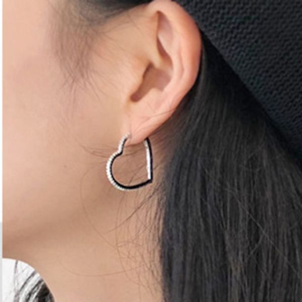rhinestone heart hoop earrings for women gold color minimalist dainty zircon earrings fashion, Golden;silver
rhinestone heart hoop earrings for women gold color minimalist dainty zircon earrings fashion, Golden;silver