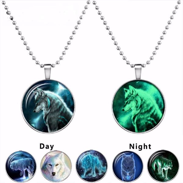 2020 wolf cabochon glass glowing pendant necklaces fashion jewelry silver plated chain glow in the dark necklaces collares
2020 wolf cabochon glass glowing pendant necklaces fashion jewelry silver plated chain glow in the dark necklaces collares