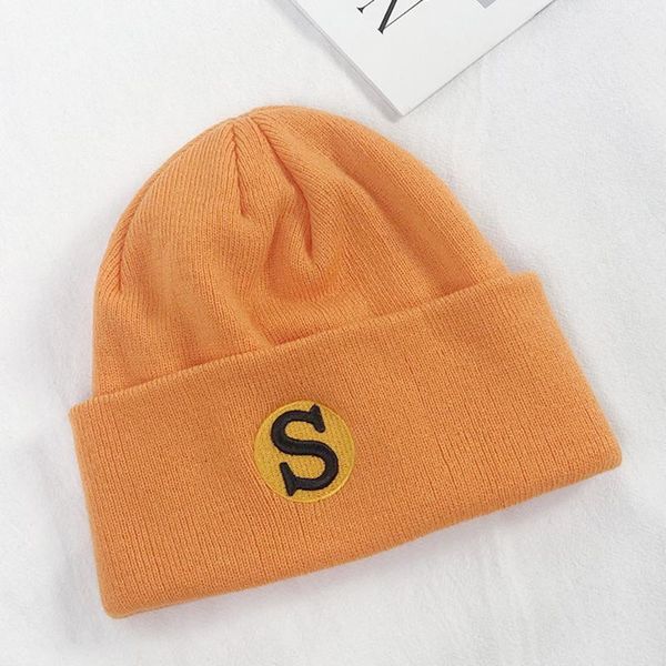 letter embroidery cold hat europe and the united states woolen hat knitted warm autumn and winter couples cap
letter embroidery cold hat europe and the united states woolen hat knitted warm autumn and winter couples cap