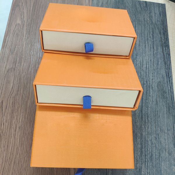 orange retail gift packaging drawer boxes drawstring cloth bags card certificate booklet tote bag for jewelry necklaces bracelets keychains, Black;white
orange retail gift packaging drawer boxes drawstring cloth bags card certificate booklet tote bag for jewelry necklaces bracelets keychains, Black;white