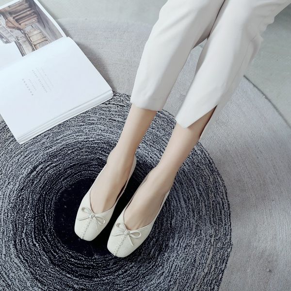 oversized ladies high heels women shoes woman pumps butterfly-knotted single shoes, Black
oversized ladies high heels women shoes woman pumps butterfly-knotted single shoes, Black