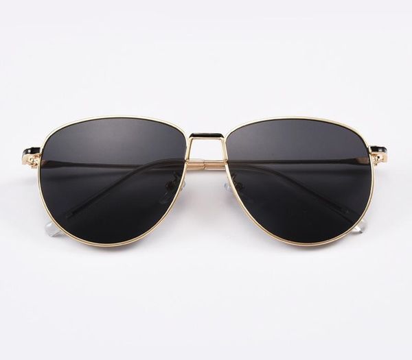 the new oval sunglasses for men and women fashion ocean sunglasses street snap joker frog mirror, White;black
the new oval sunglasses for men and women fashion ocean sunglasses street snap joker frog mirror, White;black
