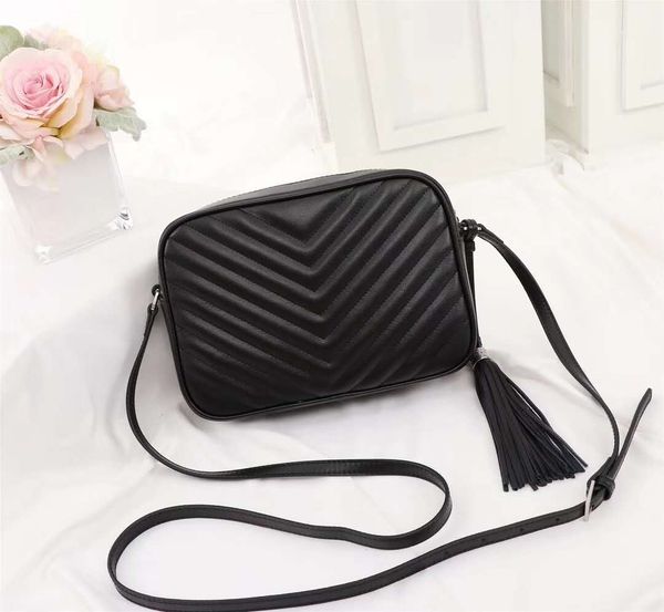 2020 new fashion urban womens bag cow leather genuine leather luxury designer shoulder bag new tassels handbag delivery
2020 new fashion urban womens bag cow leather genuine leather luxury designer shoulder bag new tassels handbag delivery