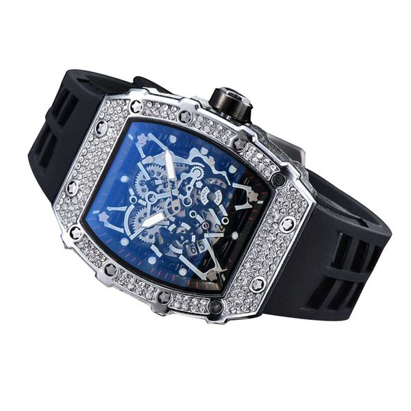 2020 european and american casual fashion full diamond quartz watches men quartz watch round stainless steel watches, Slivery;brown
2020 european and american casual fashion full diamond quartz watches men quartz watch round stainless steel watches, Slivery;brown