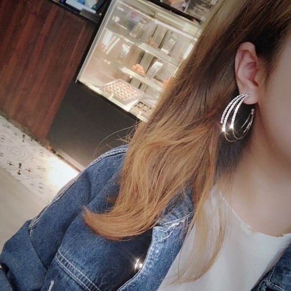 hoop & huggie fashion big round earrings rhinestone circle 2021 women wedding party jewelry streetwear, Golden;silver
hoop & huggie fashion big round earrings rhinestone circle 2021 women wedding party jewelry streetwear, Golden;silver