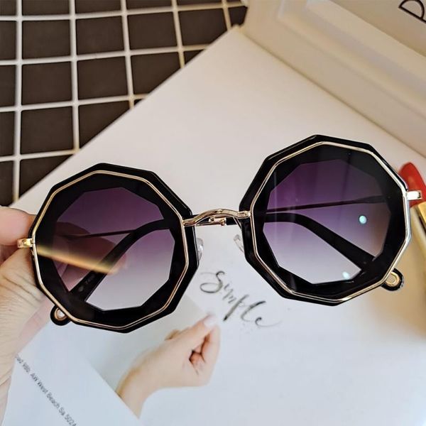 qpeclou 2020 new fashion polygon sunglasses women brand designer round sun glasses female colorful shades ladeis, White;black
qpeclou 2020 new fashion polygon sunglasses women brand designer round sun glasses female colorful shades ladeis, White;black