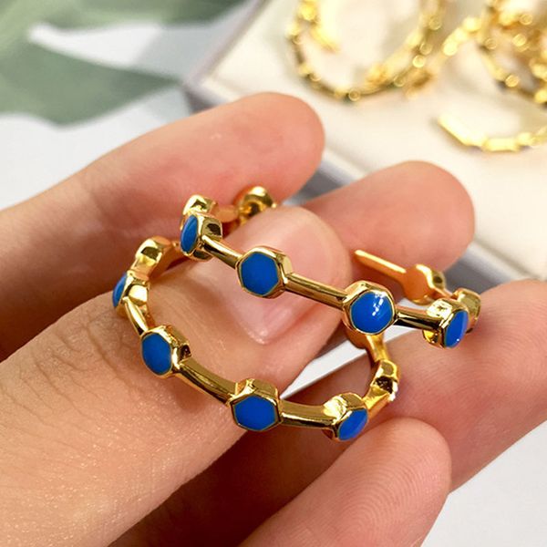 wholesale woman earrings circle 2020 popular new fashion luxury jewelry stainless steel dripping honeycomb designer gift, Golden;silver
wholesale woman earrings circle 2020 popular new fashion luxury jewelry stainless steel dripping honeycomb designer gift, Golden;silver