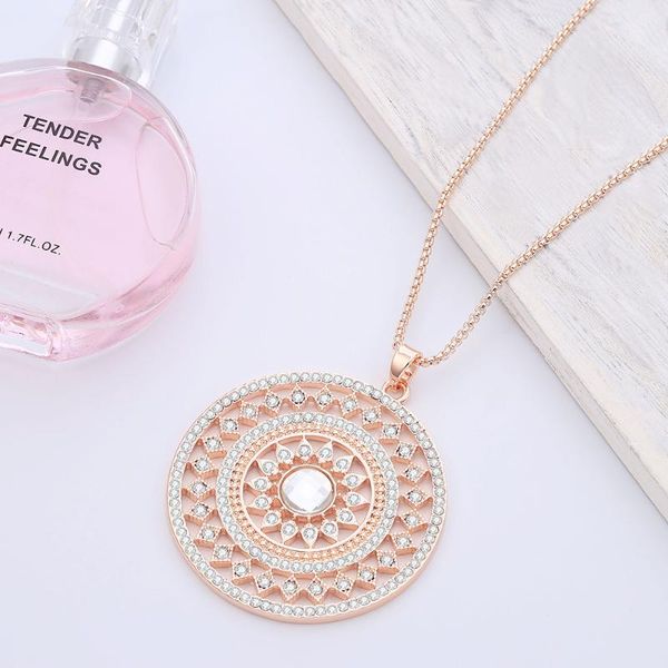 everlasting flower big round pendant woman necklace gold silver color sweater chain with zircon necklaces vintage jewelry 2020
everlasting flower big round pendant woman necklace gold silver color sweater chain with zircon necklaces vintage jewelry 2020