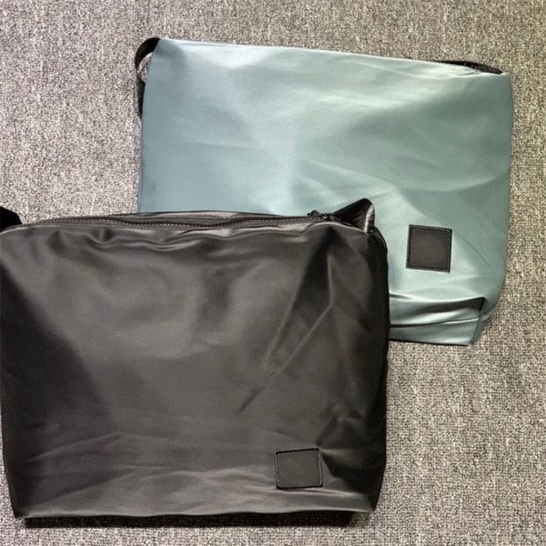 #9350 brand new waterproof crossbody bag men fashion casual shoulder bag enginery style large student bag reflective fabric
#9350 brand new waterproof crossbody bag men fashion casual shoulder bag enginery style large student bag reflective fabric