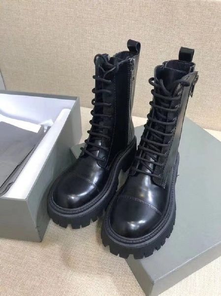 stud boots classic open-sided beaded leather is soft and hard wearing cool and fashionable, Black
stud boots classic open-sided beaded leather is soft and hard wearing cool and fashionable, Black