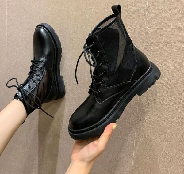 2020 fashion leather star women shoes woman leather short autumn winter ankle fashion brand women boots, Black
2020 fashion leather star women shoes woman leather short autumn winter ankle fashion brand women boots, Black