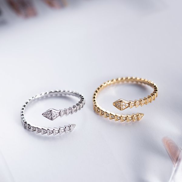 cluster rings ruiyi s925 silver ring female japanese light luxury snake simple opening adjustable shape minority design tail, Golden;silver
cluster rings ruiyi s925 silver ring female japanese light luxury snake simple opening adjustable shape minority design tail, Golden;silver
