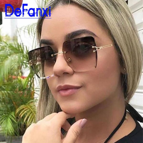 square female sunglasses rimless luxury designer metal sun glasses women gradient 2020 new fashion frameless shades uv400, White;black
square female sunglasses rimless luxury designer metal sun glasses women gradient 2020 new fashion frameless shades uv400, White;black
