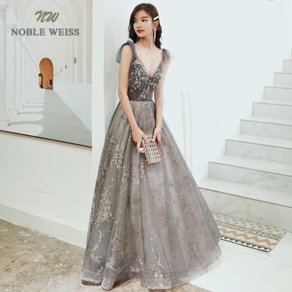 evening dresses v-neck floor-length a-line sleeveless formal dresses evening gown gown long formal dress, White;black
evening dresses v-neck floor-length a-line sleeveless formal dresses evening gown gown long formal dress, White;black