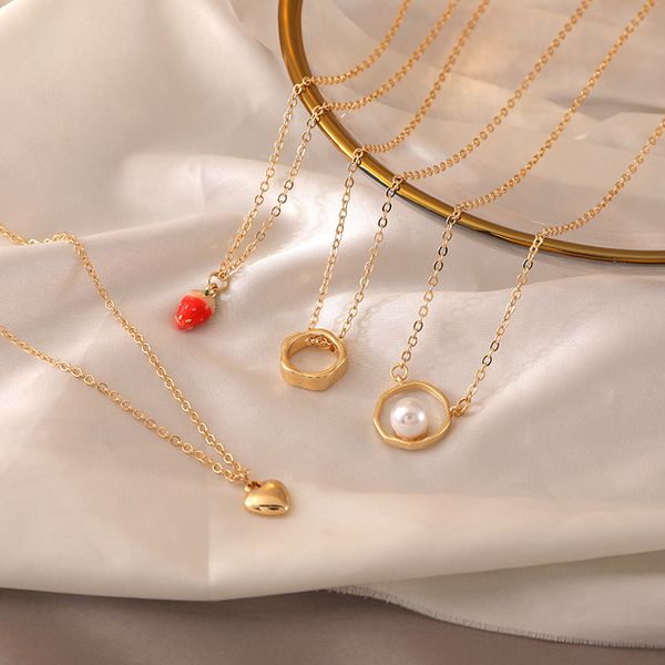 chokers ksra vintage korean geometric heart necklace for women female simple strawberry chain choker jewelry 2021, Golden;silver
chokers ksra vintage korean geometric heart necklace for women female simple strawberry chain choker jewelry 2021, Golden;silver