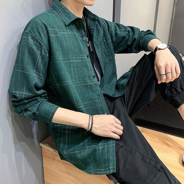 selling product in 2020 spring autumn men's plaid shirt new loose shirt lapel hong kong style men's clothing cardigan, White;black
selling product in 2020 spring autumn men's plaid shirt new loose shirt lapel hong kong style men's clothing cardigan, White;black