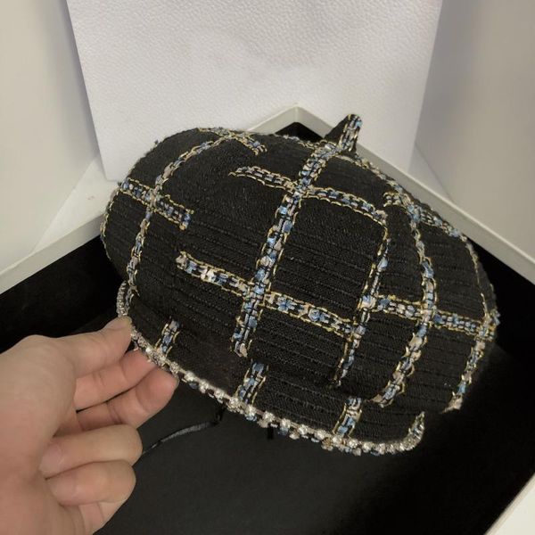 2020 new arrival ladies plaid crystal tweed beret for women girls spring and fall fashion hat, Blue;gray
2020 new arrival ladies plaid crystal tweed beret for women girls spring and fall fashion hat, Blue;gray