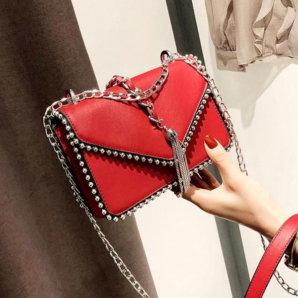 мода pu кожа женская сумка заклепки кисточкой crossbody сумки плеча сумка дизайн повседневный малый закрылков сумка для женщин
мода pu кожа женская сумка заклепки кисточкой crossbody сумки плеча сумка дизайн повседневный малый закрылков сумка для женщин