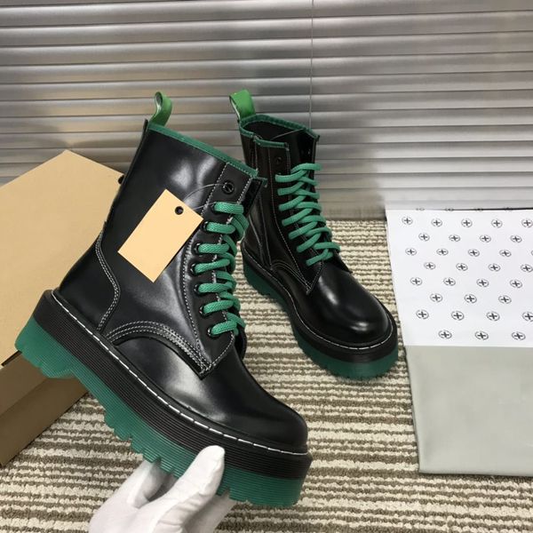 2020 new designer designer made 1460rainbow leather material to keep warm and comfortable, Black
2020 new designer designer made 1460rainbow leather material to keep warm and comfortable, Black