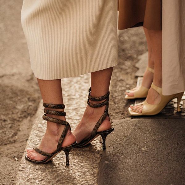 dress shoes teahoo summer fashion women sandals serpentine ankle twine band thong toe high heels retro gladiator mujer, Black
dress shoes teahoo summer fashion women sandals serpentine ankle twine band thong toe high heels retro gladiator mujer, Black