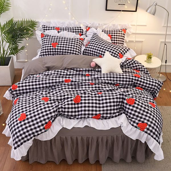 bedding sets 4pcs/set strawberry lattice girl duvet cover bed set lotus leaf child sheets and pillow cases
bedding sets 4pcs/set strawberry lattice girl duvet cover bed set lotus leaf child sheets and pillow cases