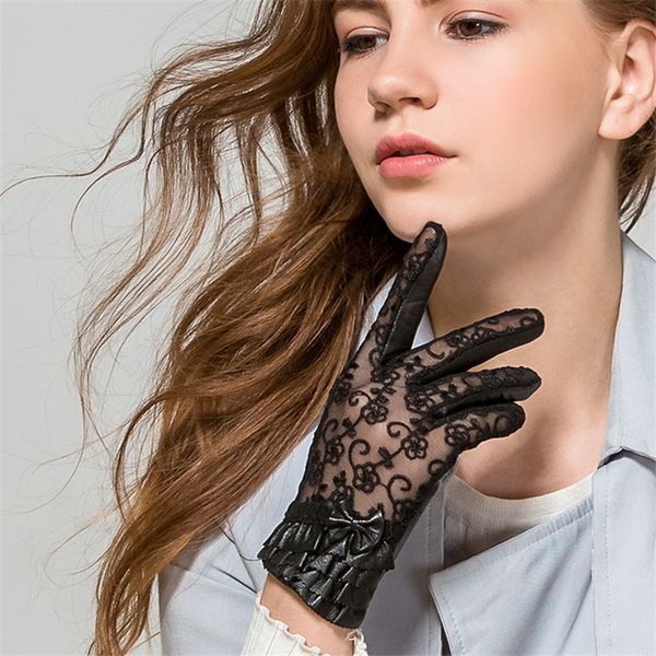 five fingers gloves lambskin ms. genuine leather winter plus velvet thicken keep warm elegant lace woman' wl05, Blue;gray
five fingers gloves lambskin ms. genuine leather winter plus velvet thicken keep warm elegant lace woman' wl05, Blue;gray